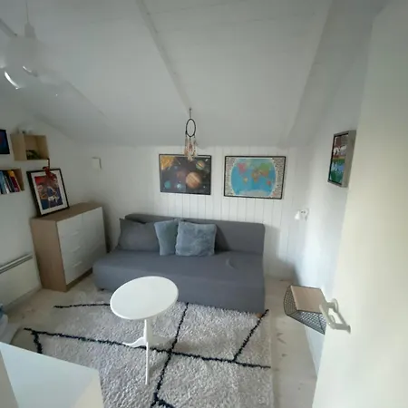 Huset Ved Stranden *